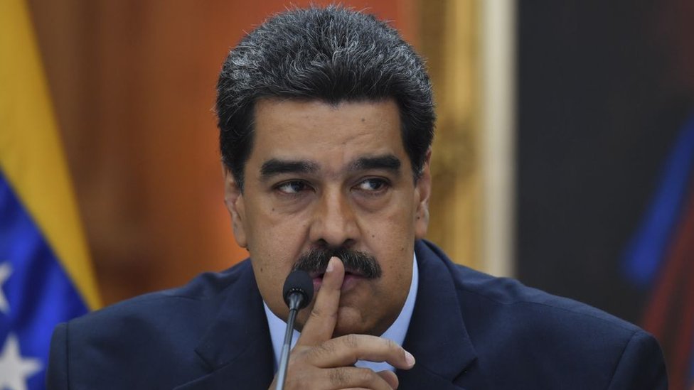 Maduro se aferra al poder