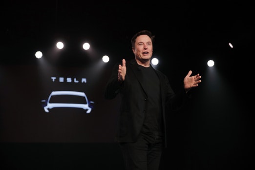 Elon Musk planea hacer un auto submarino